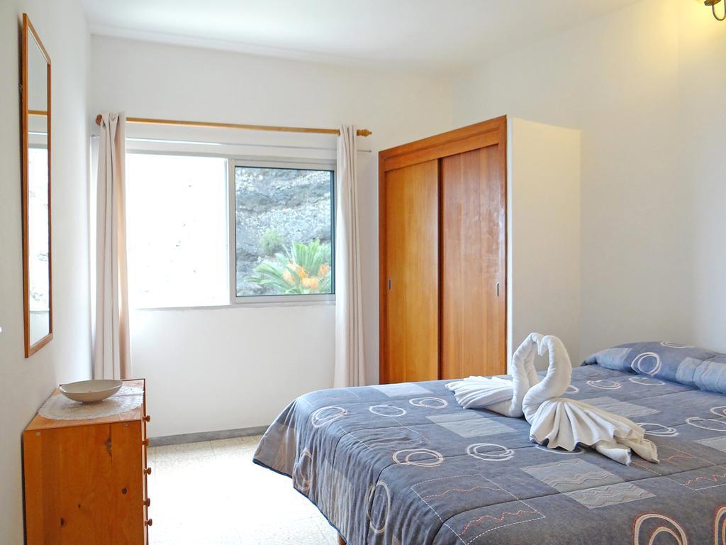 Apartamentos Dominguez Calera Exteriör bild